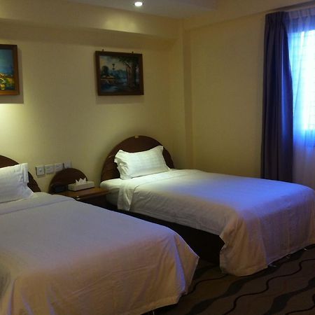 City Star Hotel Γιανγκόν Εξωτερικό φωτογραφία