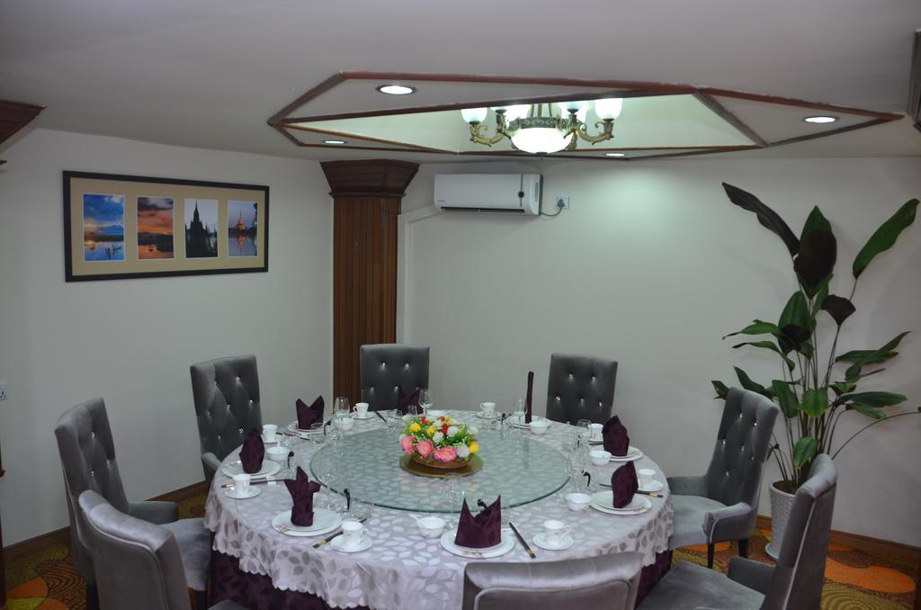 City Star Hotel Γιανγκόν Εξωτερικό φωτογραφία