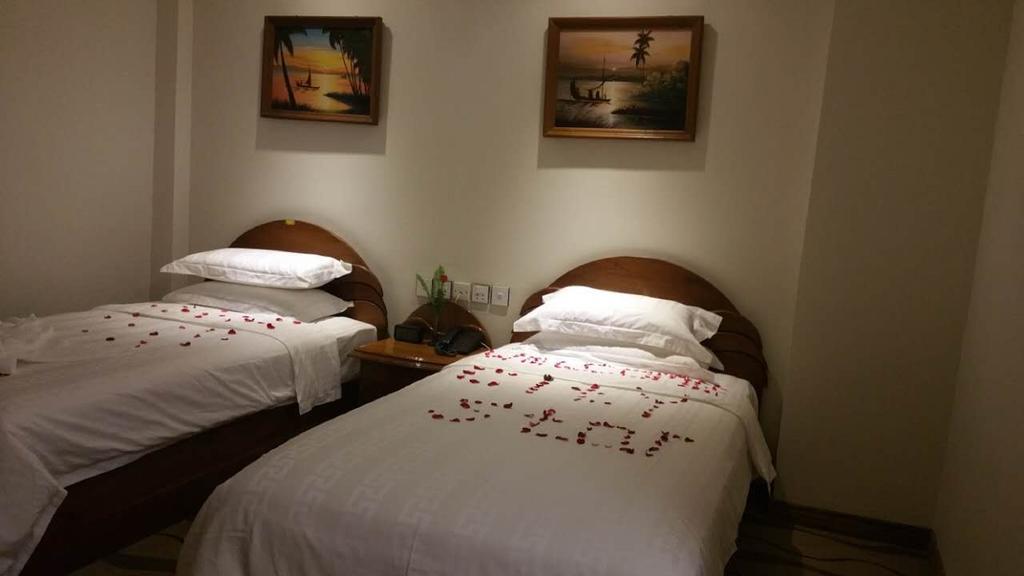City Star Hotel Γιανγκόν Δωμάτιο φωτογραφία