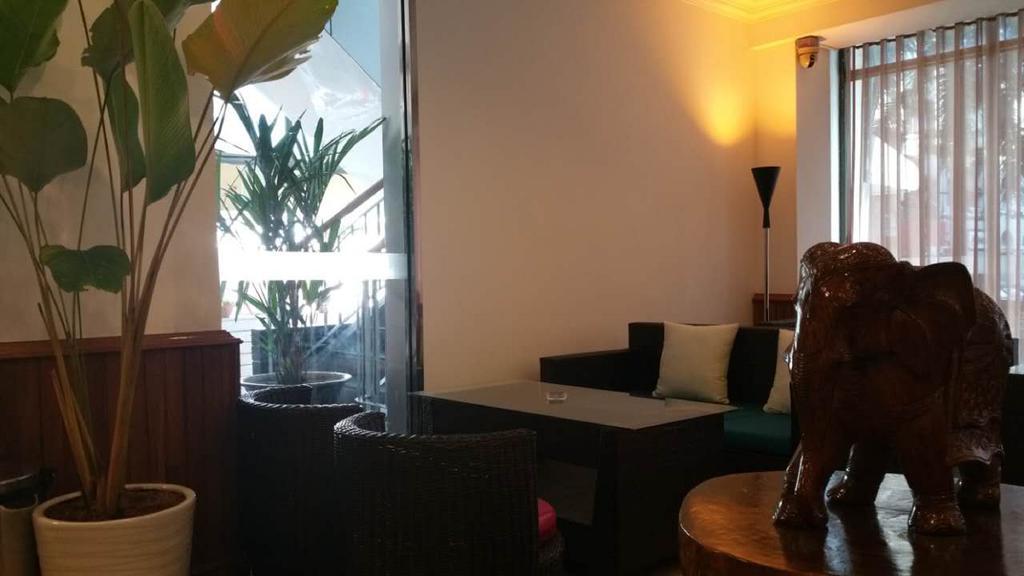 City Star Hotel Γιανγκόν Εξωτερικό φωτογραφία