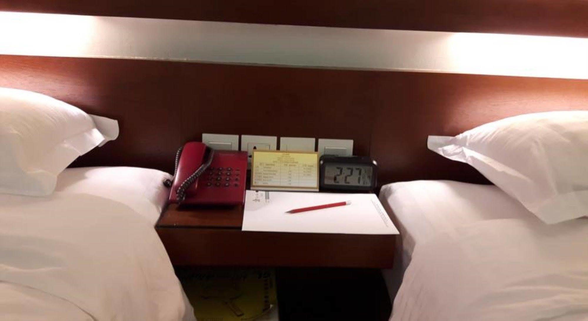 City Star Hotel Γιανγκόν Εξωτερικό φωτογραφία