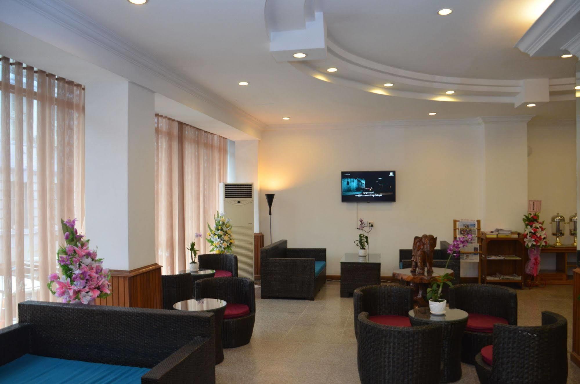 City Star Hotel Γιανγκόν Εξωτερικό φωτογραφία