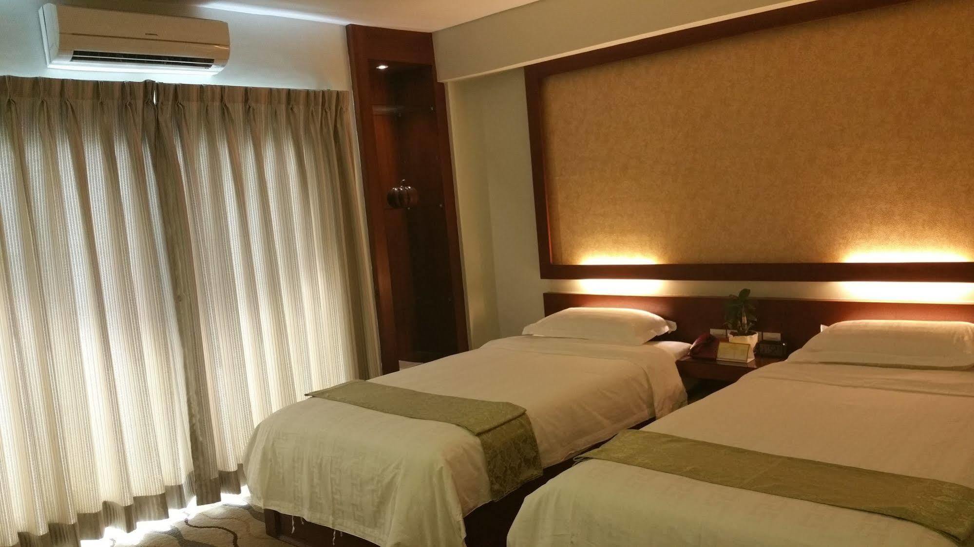 City Star Hotel Γιανγκόν Εξωτερικό φωτογραφία